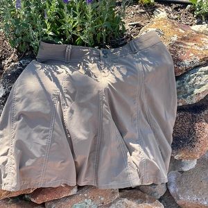 athleta khaki skirt with shorts